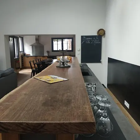 Dom wakacyjny Atelier 4**** *